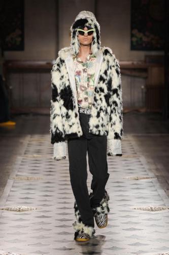 Bluemarble fw23 runway press look03