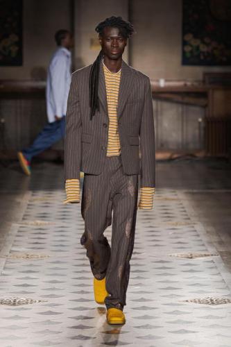 Bluemarble fw23 runway press look32