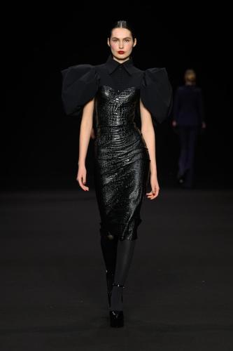 CHIARA-BONI-La-Petite-Robe Fashion-Show Fall-Winter-24-25 -14