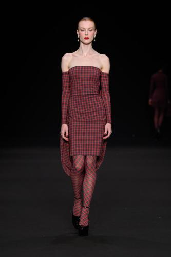 CHIARA-BONI-La-Petite-Robe Fashion-Show Fall-Winter-24-25 -19