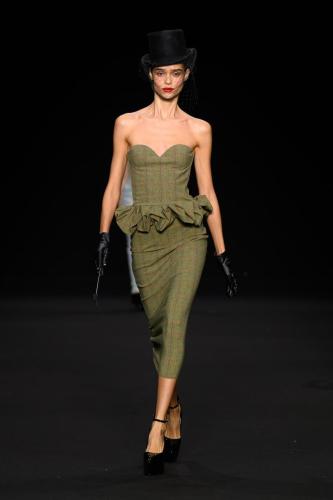 CHIARA-BONI-La-Petite-Robe Fashion-Show Fall-Winter-24-25 -3