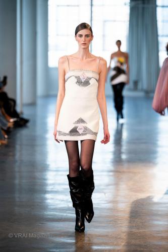 CustoRunwayFW24-005