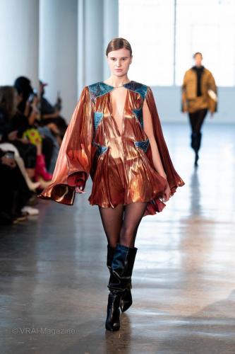 CustoRunwayFW24-015