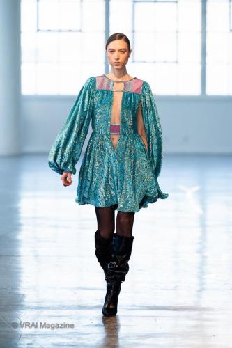 CustoRunwayFW24-074