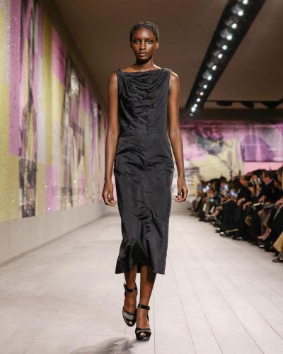 DIOR HCS23 011