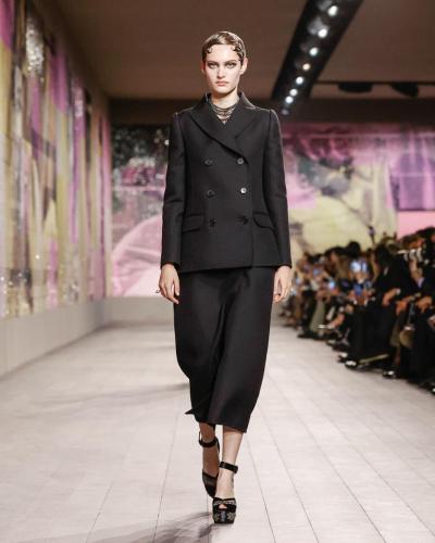 DIOR HCS23 042