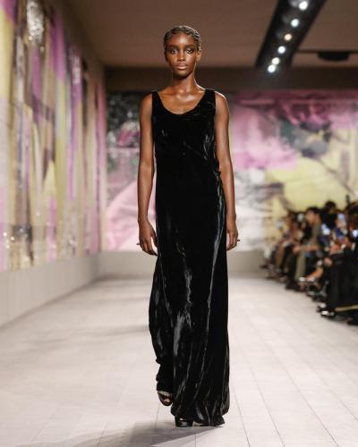 DIOR HCS23 057