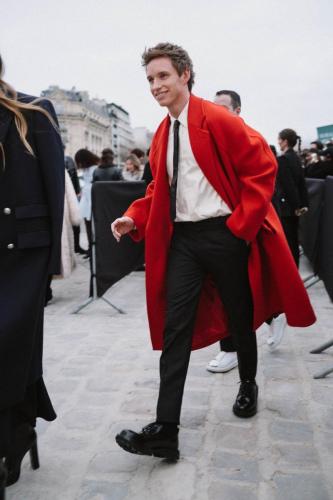 Eddie-Redmayne-at-the-Alexander-McQueen-FW23-Show001