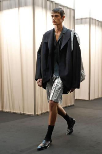 Eenk ss24 rumway look09