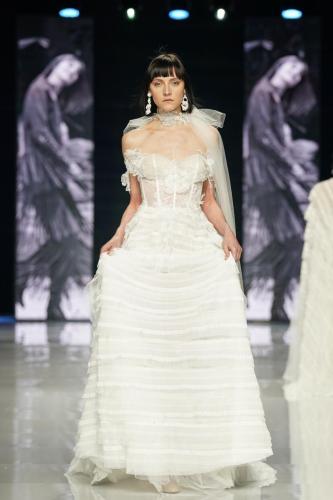 Elisabetta-Polignano-@Si-Sposaitalia-Collezioni-2024-13