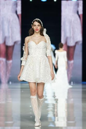 Elisabetta-Polignano-@Si-Sposaitalia-Collezioni-2024-16