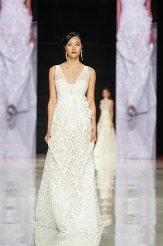 Elisabetta-Polignano-@Si-Sposaitalia-Collezioni-2024-23