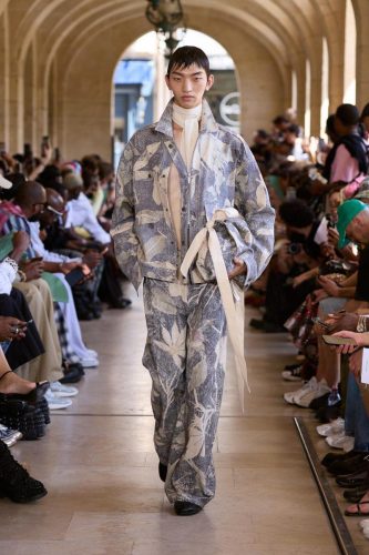FCW ss27 runway press look 01-2
