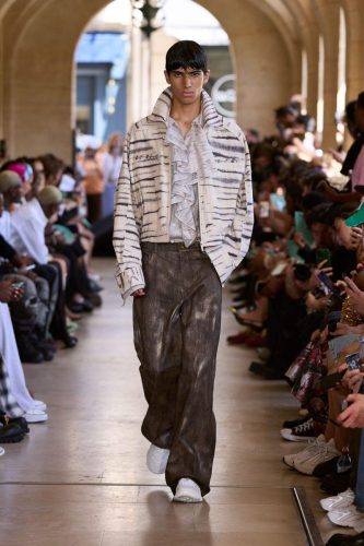 FCW ss27 runway press look 07-18