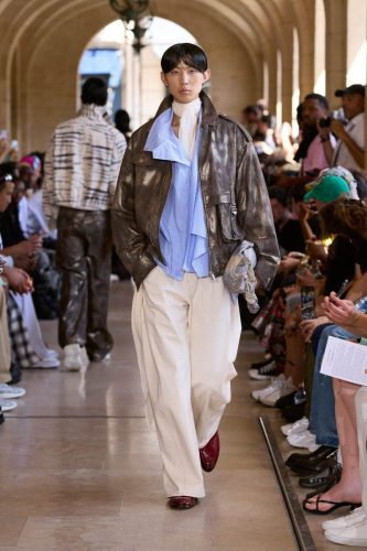 FCW ss27 runway press look 08-3