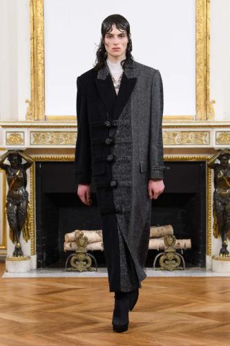 Feng Chen Wang FW23 Look39