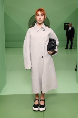 Loewe : Front Row - Paris Fashion Week - Womenswear Fall/Winter 2024-2025
