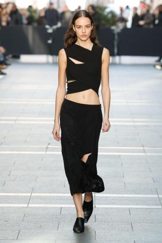 Gauchere fw23 runway PRESS look02
