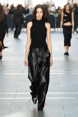 Gauchere fw23 runway PRESS look06
