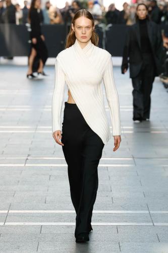 Gauchere fw23 runway PRESS look07