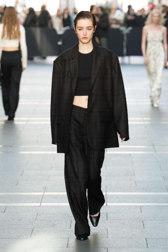 Gauchere fw23 runway PRESS look09