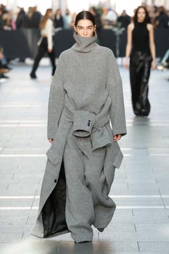 Gauchere fw23 runway PRESS look10