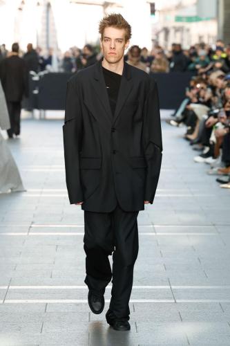 Gauchere fw23 runway PRESS look12