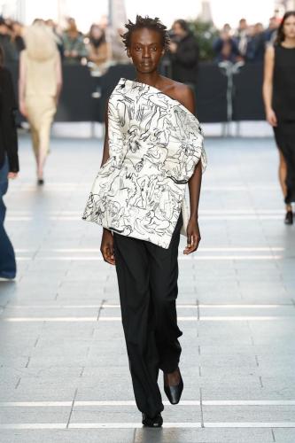 Gauchere fw23 runway PRESS look34