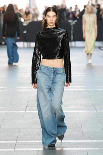 Gauchere fw23 runway PRESS look35