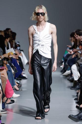 Gauchere ss24 runway press look15