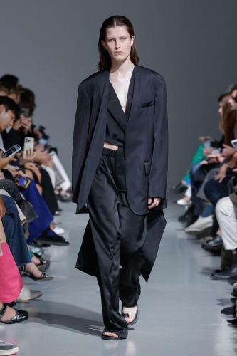 Gauchere ss24 runway press look21