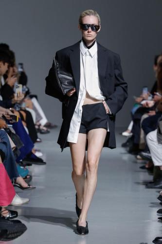 Gauchere ss24 runway press look31