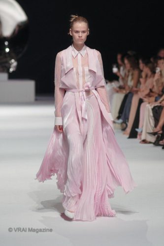 Genny-SS26-MFW-Runway-Highlights-16