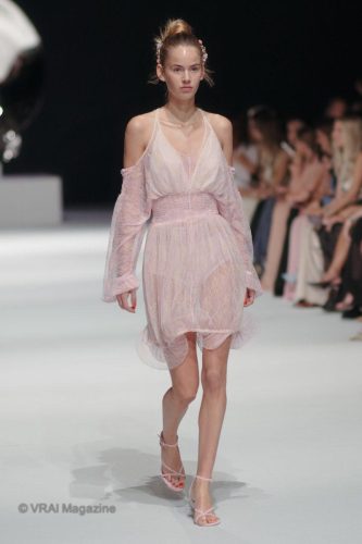 Genny-SS26-MFW-Runway-Highlights-9