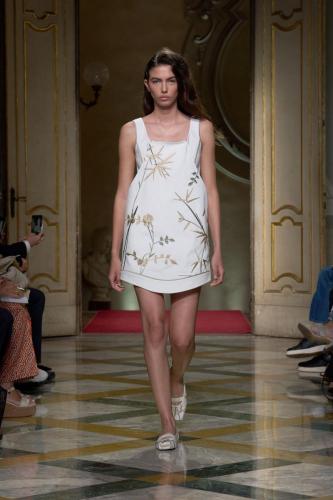 Photo: Paolo Lanzi / Gorunway.com