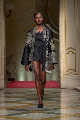 Photo: Paolo Lanzi / Gorunway.com