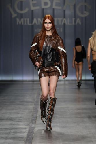 ICEBERG FASHIONSHOW SS24 Look-10