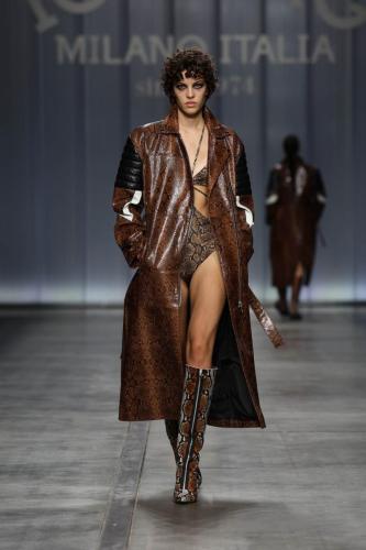 ICEBERG FASHIONSHOW SS24 Look-14