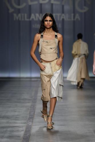 ICEBERG FASHIONSHOW SS24 Look-22