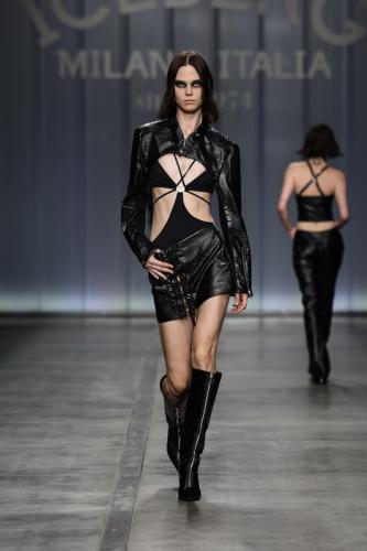 ICEBERG FASHIONSHOW SS24 Look-3