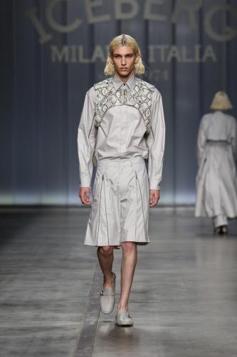 ICEBERG FASHIONSHOW SS24 Look-31