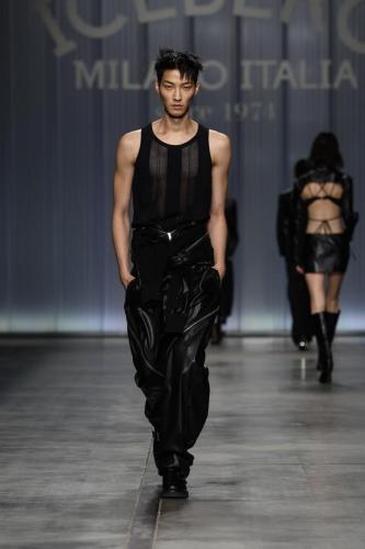 ICEBERG FASHIONSHOW SS24 Look-5