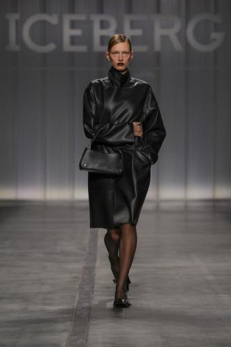 ICEBERG FW24 SHOW LOOK-1