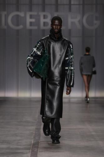 ICEBERG FW24 SHOW LOOK-11