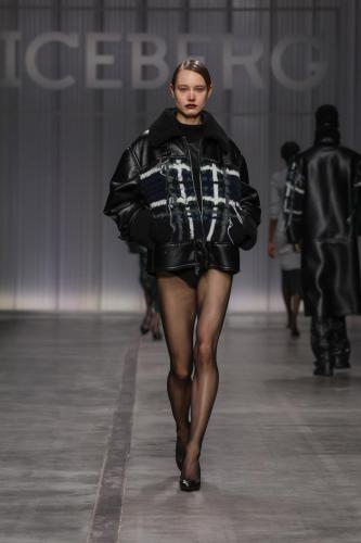 ICEBERG FW24 SHOW LOOK-12