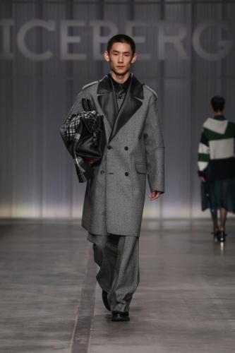 ICEBERG FW24 SHOW LOOK-21
