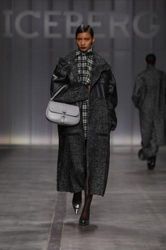 ICEBERG FW24 SHOW LOOK-22