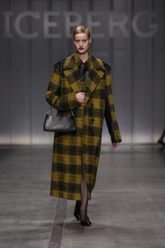 ICEBERG FW24 SHOW LOOK-32