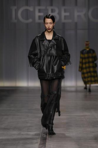 ICEBERG FW24 SHOW LOOK-34