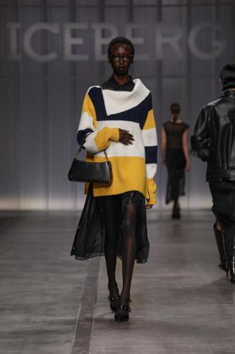 ICEBERG FW24 SHOW LOOK-35